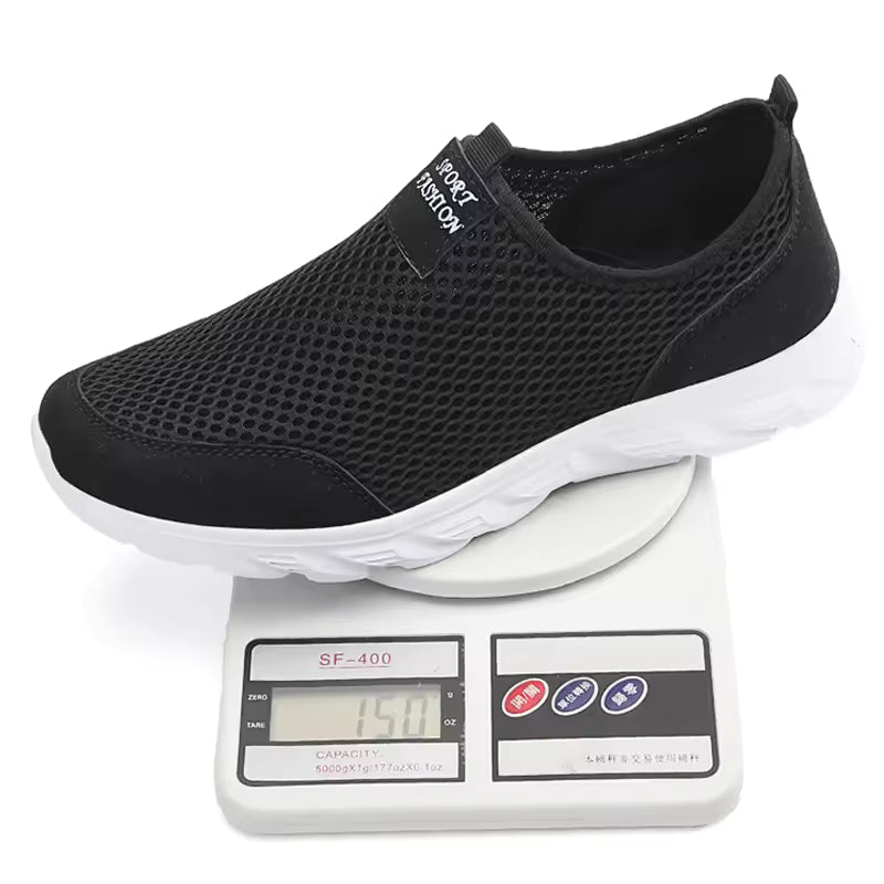 2026 Lightweight Men Casual Shoes Breathable Slip on Male Casual Sneakers Anti-slip Men's Flats Outdoor Walking Shoes Size 39-47